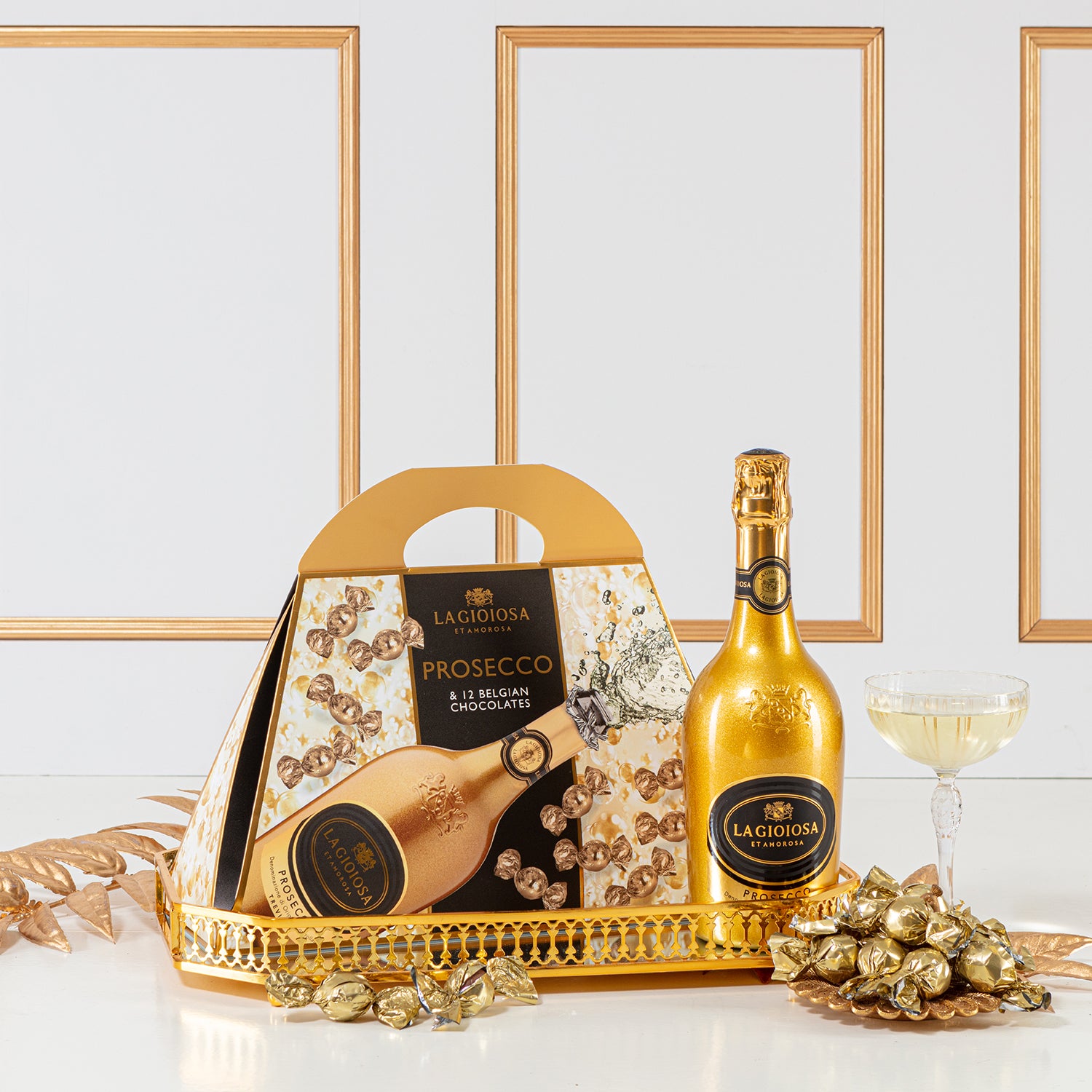 The La Gioiosa Prosecco and Chocolates Christmas Gift Set