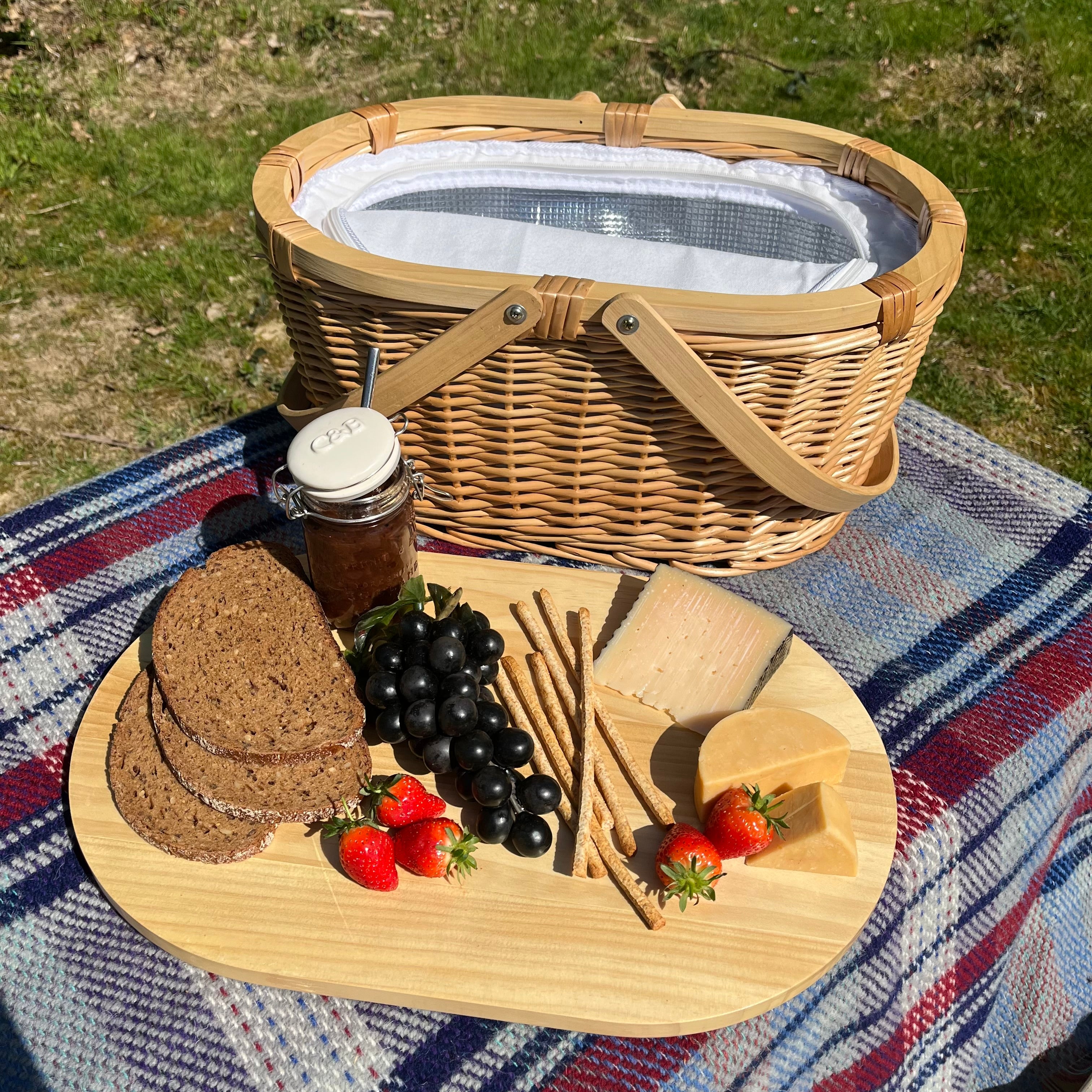 The Lindfield Insulated Picnic Basket