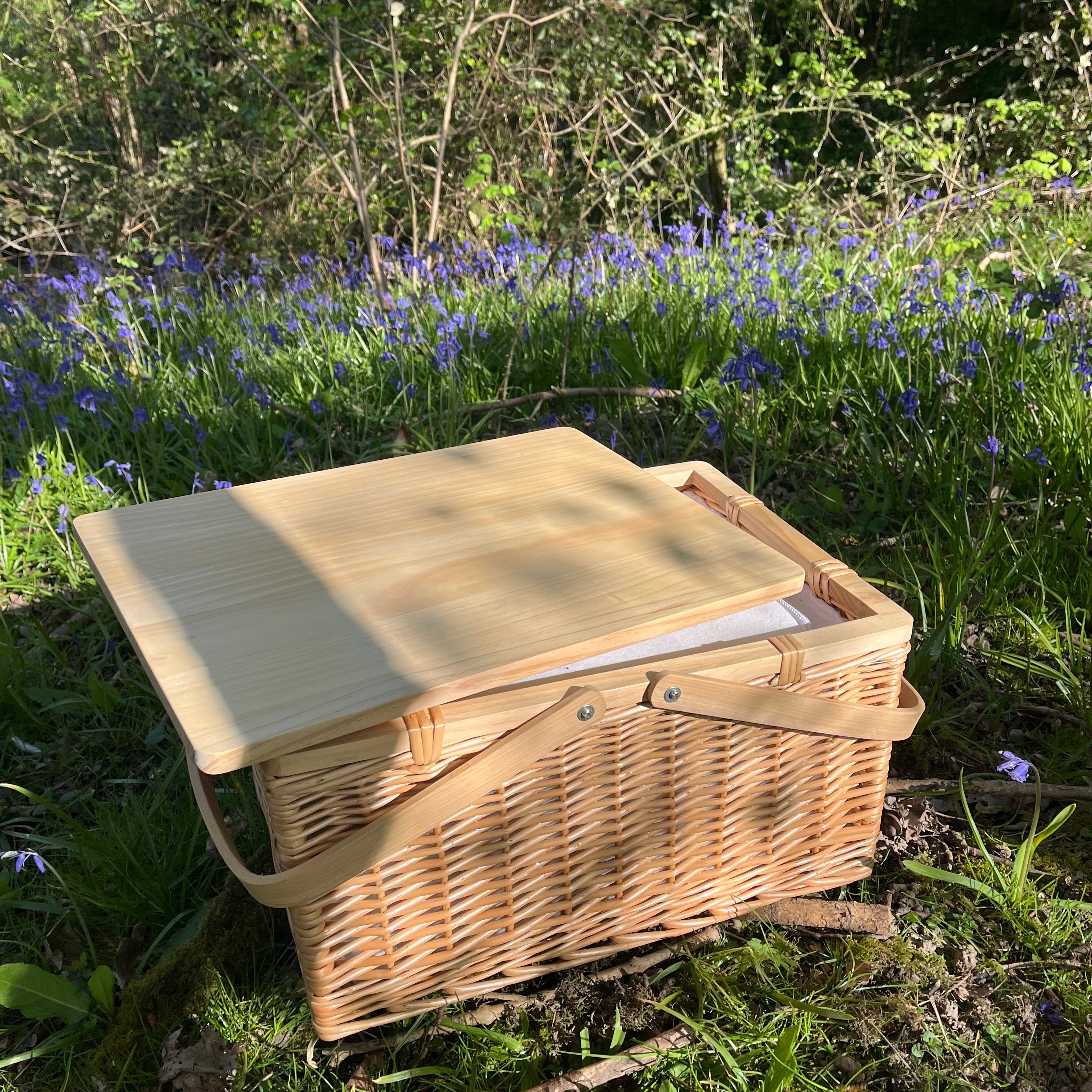 The Buxted Large Insulated Picnic Basket