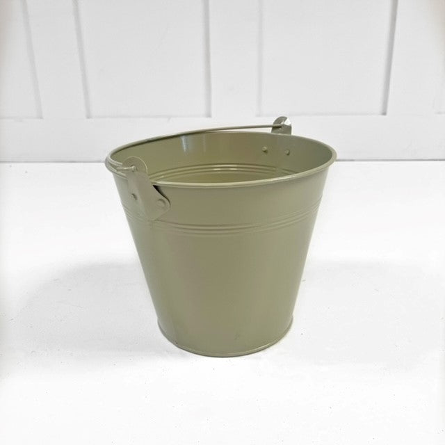 The Gardener’s Treats and Tools Gift Bucket